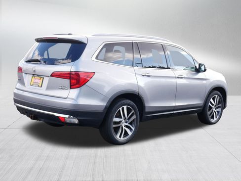 Used 2016 Honda Pilot Elite image 6