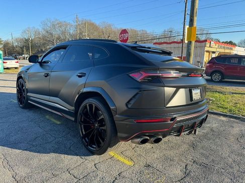 Used 2019 Lamborghini Urus AWD/4WD image 3