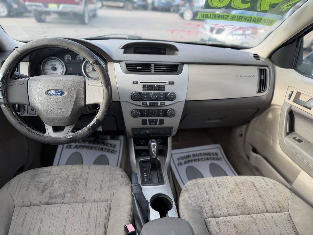 Used 2009 Ford Focus SE FWD image 11