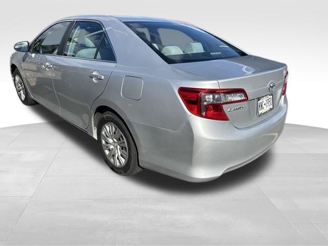 Used 2012 Toyota Camry LE FWD image 10