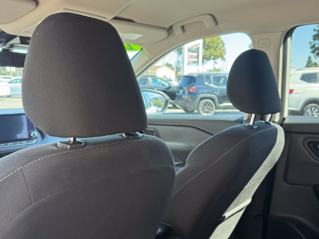 Used 2024 Nissan Rogue S AWD/4WD image 16