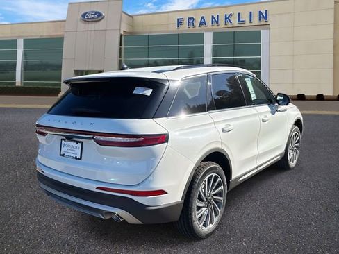 New 2026 Lincoln Corsair Reserve image 7