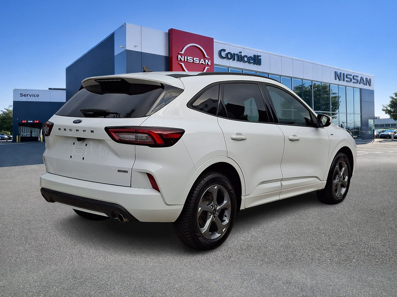 Used 2023 Ford Escape ST-Line Select AWD/4WD image 6