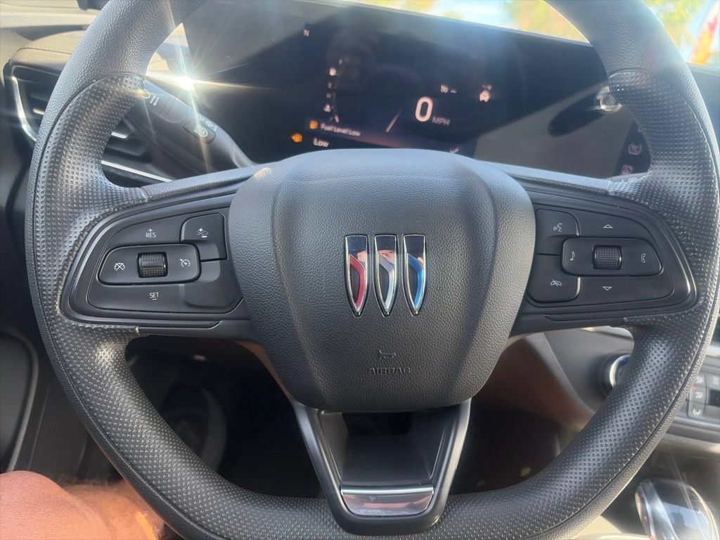 Used 2024 Buick Envista Preferred FWD image 32