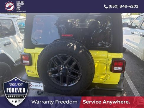 Used 2024 Jeep Wrangler Unlimited Sport AWD/4WD image 8