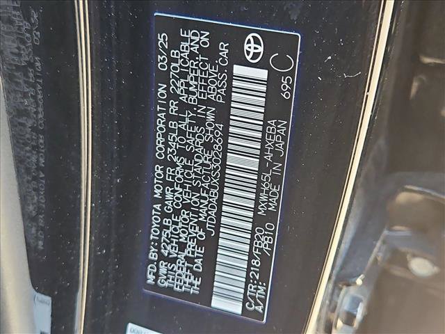 Used 2025 Toyota Prius LE AWD/4WD image 17