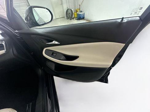 Used 2024 Buick Encore GX Sport Touring image 30