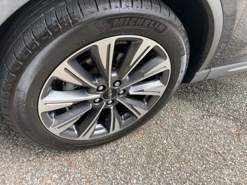 Used 2021 Lincoln Corsair Reserve w/ Elements Package image 12