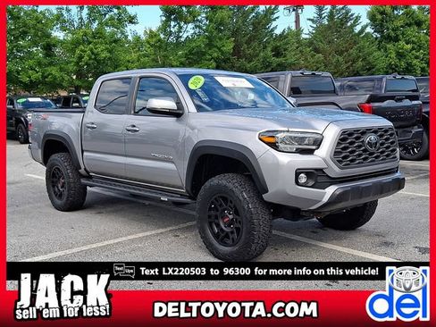 Certified 2020 Toyota Tacoma TRD Off-Road AWD/4WD image 1