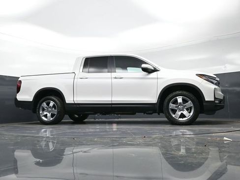 Certified 2025 Honda Ridgeline RTL image 34
