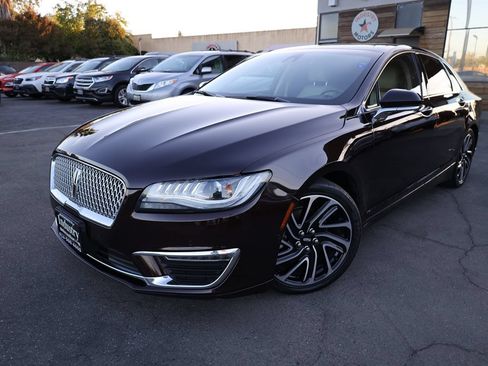 Used 2020 Lincoln MKZ Reserve FWD image 2