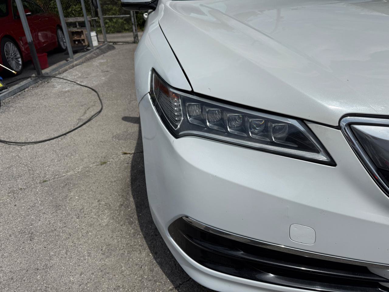 Used 2015 Acura TLX w/ Technology Package FWD image 4
