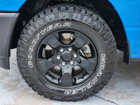 Used 2025 RAM 1500 Classic Warlock AWD/4WD image 15