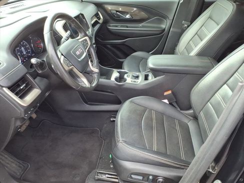 Used 2022 GMC Terrain Denali image 10