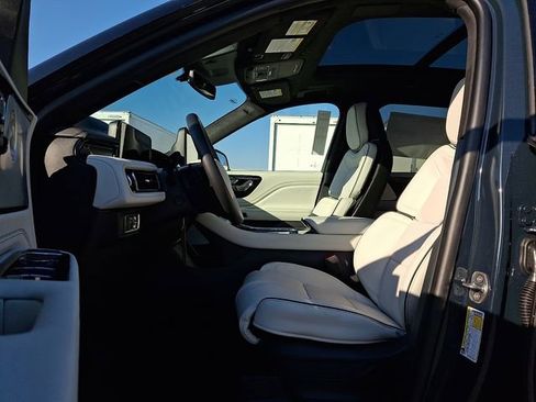 New 2026 Lincoln Aviator Black Label w/ Dynamic Handling Package image 6