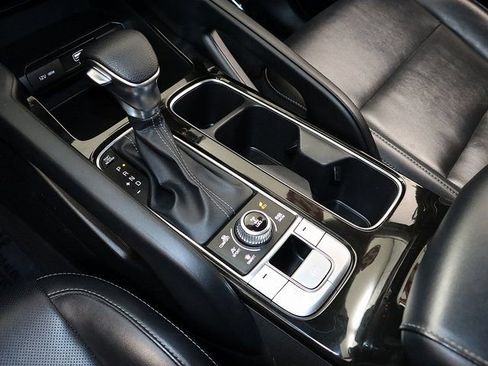 Used 2022 Kia Telluride LX image 21