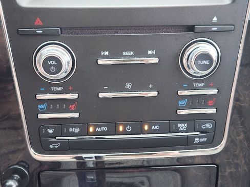 Used 2017 Lincoln Navigator Select RWD image 22