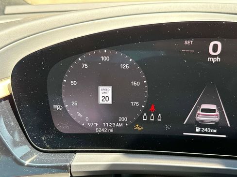 Used 2024 Porsche Macan 4 Electric image 29