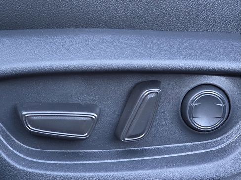 New 2026 Toyota Camry SE image 18