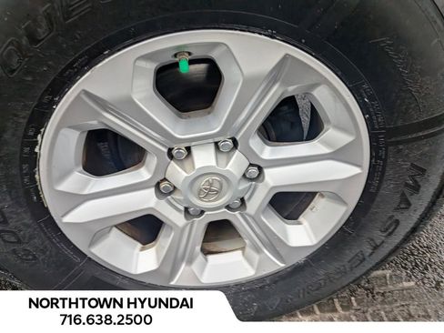 Used 2015 Toyota 4Runner SR5 Premium image 47