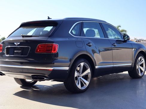Used 2019 Bentley Bentayga image 12