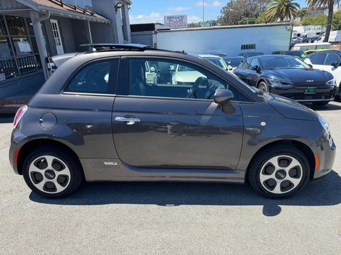 Used 2018 FIAT 500 e FWD image 4
