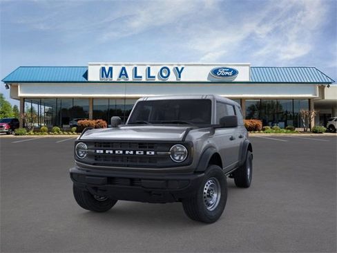 New 2025 Ford Bronco 4-Door image 2