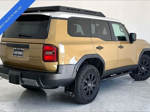 Used 2024 Toyota Land Cruiser image 2