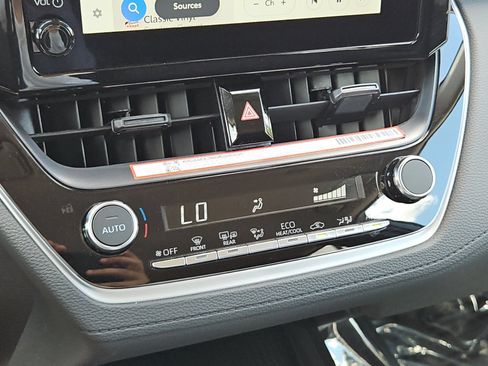 Certified 2026 Toyota Corolla Cross LE FWD image 18