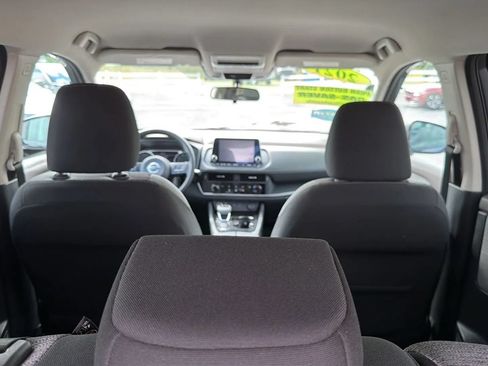 Used 2021 Nissan Rogue S FWD image 18