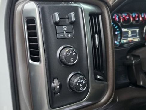 Used 2016 Chevrolet Silverado 2500 LTZ w/ Duramax Plus Package image 16
