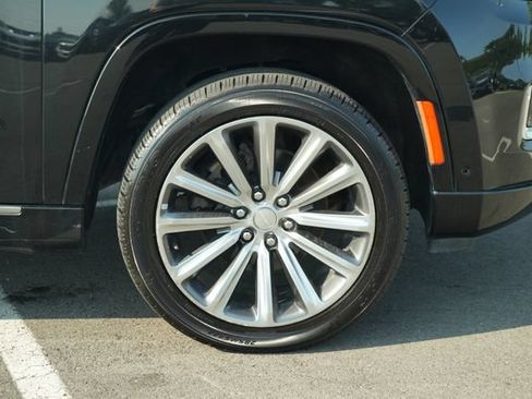 Used 2023 Jeep Grand Wagoneer Series II AWD/4WD image 51