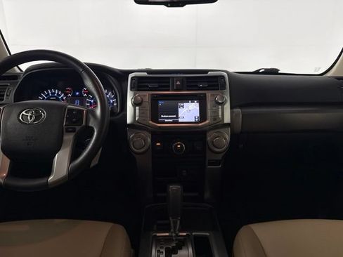 Used 2017 Toyota 4Runner SR5 Premium RWD image 31