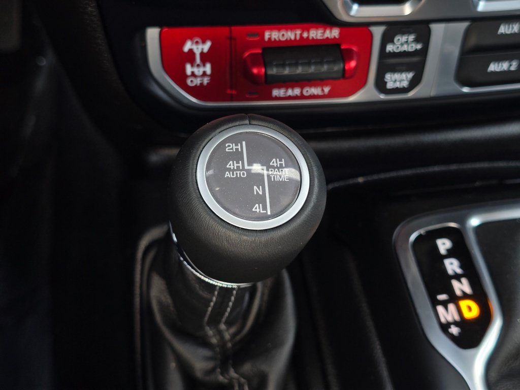Used 2024 Jeep Gladiator Rubicon AWD/4WD image 46