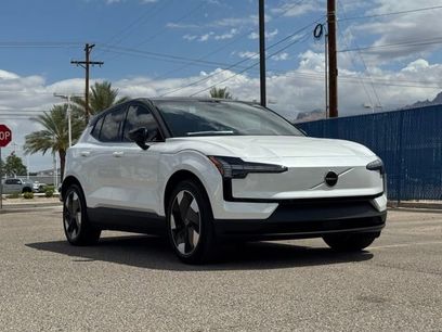 New 2025 Volvo EX30 Plus w/ Protection Package Premier