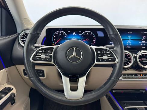 Used 2023 Mercedes-Benz GLB 250 image 23