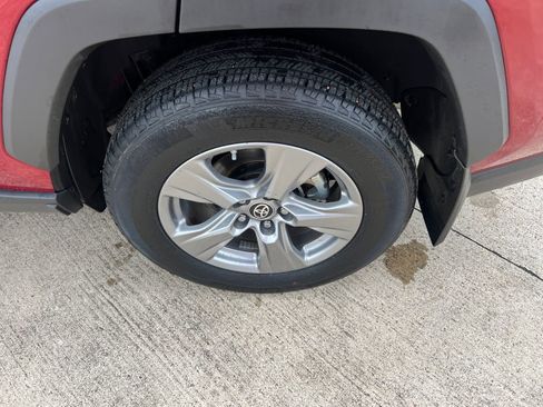 Used 2024 Toyota RAV4 LE AWD/4WD image 13