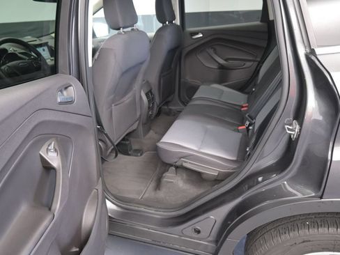 Used 2018 Ford Escape SE w/ SE Sync 3 Package FWD image 17
