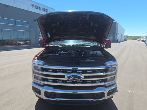 Used 2023 Ford F250 Lariat w/ Lariat Ultimate Package AWD/4WD image 14
