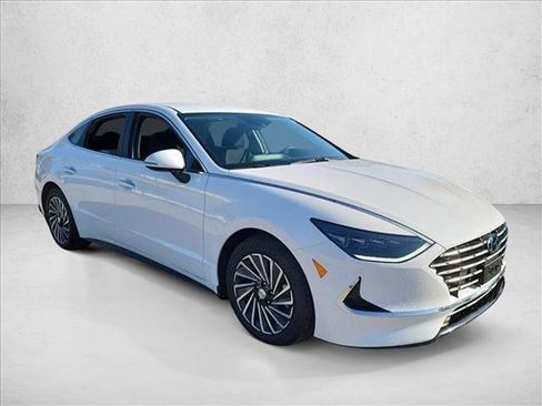 Used 2023 Hyundai Sonata SEL w/ Cargo Package image 3