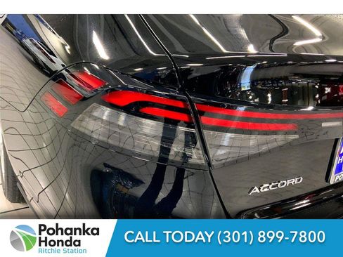 Used 2025 Honda Accord LX image 17