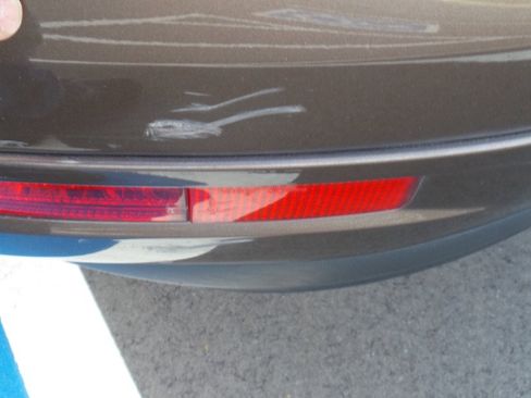 Used 2013 Volkswagen Touareg VR6 image 47