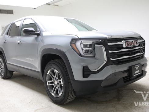 New 2026 GMC Terrain Elevation FWD image 7
