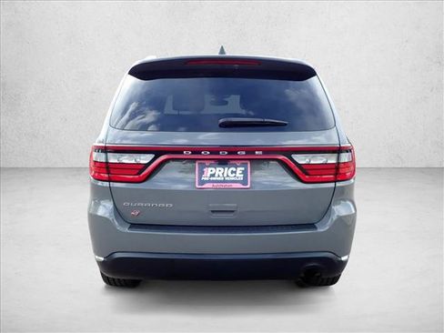 Used 2022 Dodge Durango SXT AWD/4WD image 3