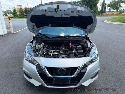 Used 2020 Nissan Versa SV FWD image 27