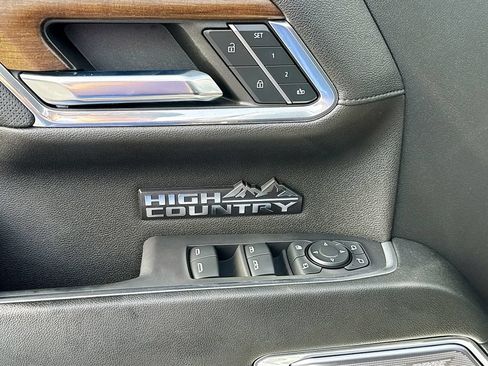 Used 2024 Chevrolet Silverado 1500 High Country RWD image 19