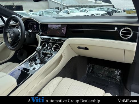 Used 2022 Bentley Continental GT AWD/4WD image 25