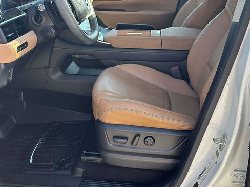 Used 2025 INFINITI QX80 Luxe image 13