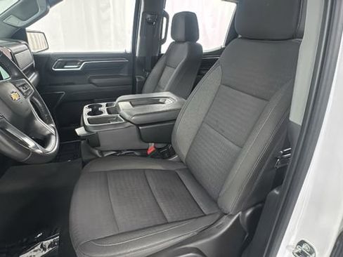 Used 2022 Chevrolet Silverado 1500 LT image 10