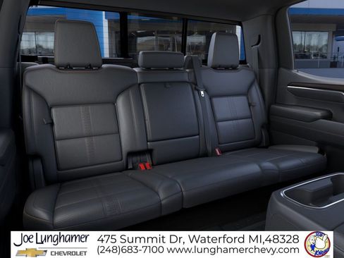 New 2026 Chevrolet Silverado 1500 High Country AWD/4WD image 17